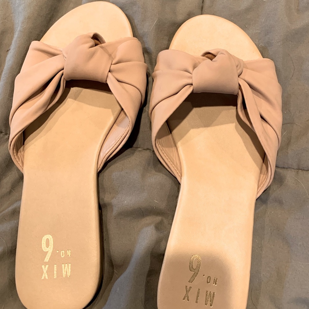 Mix no 6 pale pink/nude flats, in guc size 8